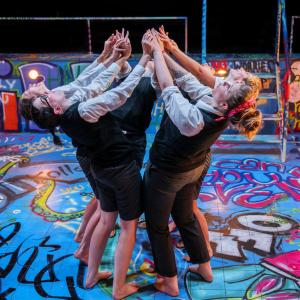 "Girls like that / Mädchen wie die" - L. Abele, M- Mauch, J. Schulze, V. Wider, L. Boiral Lieuther, D. Mohr & L. Müller (Foto: MINZ&KUNST Photography)