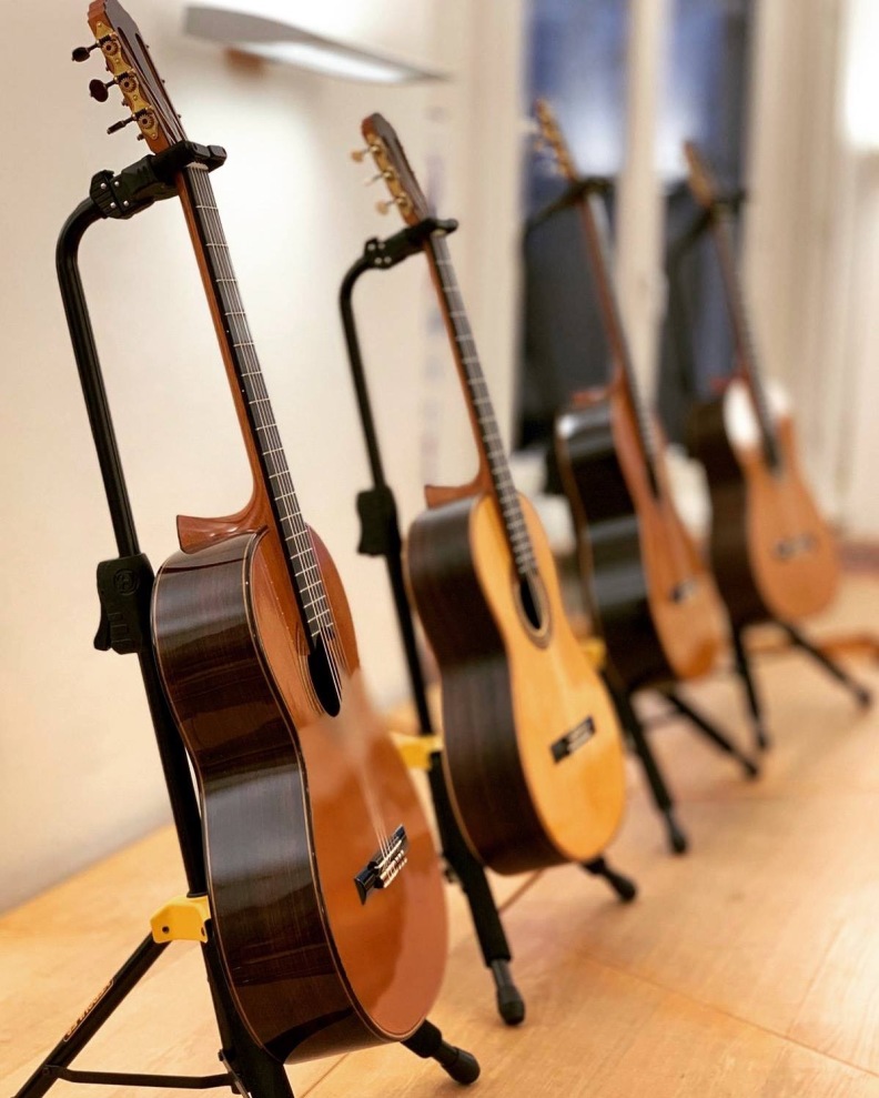 Zander-Gitarren in der HfMT HH, Foto © Frank Eschenauer Zander-Gitarren in der HfMT HH, Foto © Frank Eschenauer