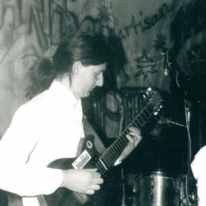 Micha mit Partisan 1988 bei einem Konzert un Weimar