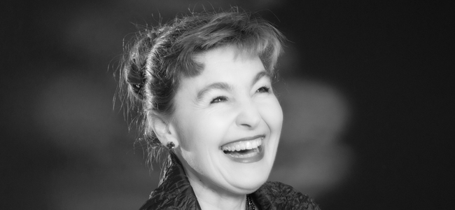 Diplom- Musikerin Manuela Dill