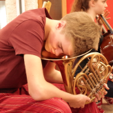 Proben-Auszeit im Orchester (Foto: Nele Tröger)