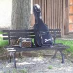 2019...Pause in Possendorf...Micha's Gitarre und sein lieber Brühwürfel (Amp)...