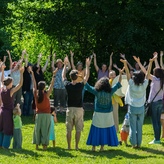 "…offen für die Schätze des Himmels…" Circle-Song beim Fest der Kulturen in Staufen; Foto: Ernst Schindl