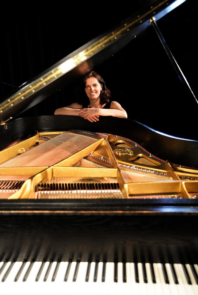 Christine Stengert Christine Stengert