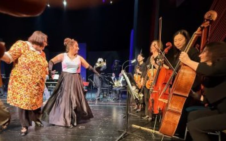 Sängerin Miriam Sabba in „Disko" © Thomas Pfundtner