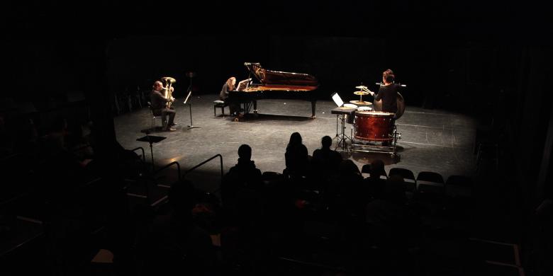 Trio von für Schlagwerk, Tuba, KlavierFolkwang Universität der Künste Essen