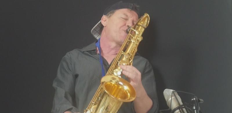 Halleluja__leonard_cohen_sax_cover_saxman_stefan_lamml__moment.16jpg