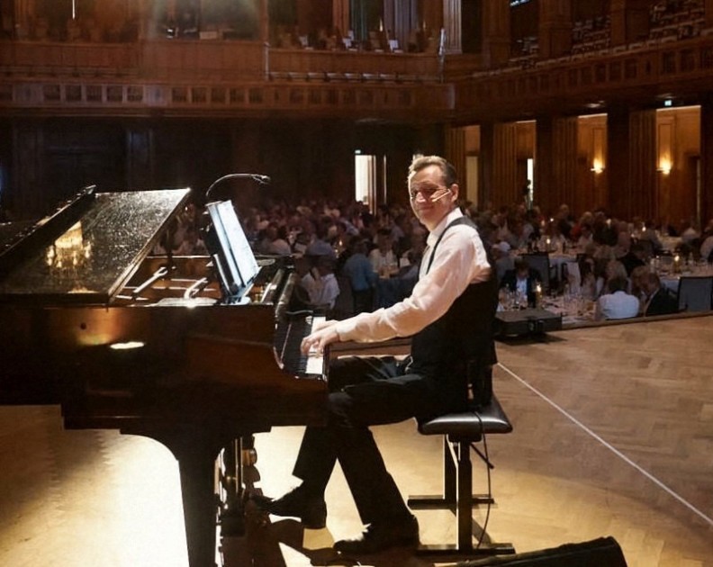 Gala Sänger Pianist