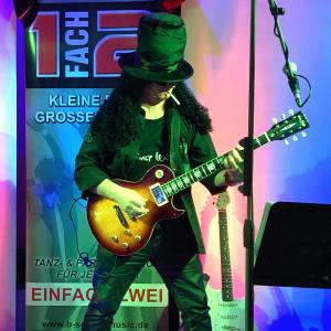 "1FACH2" Bernd - Slash is back!