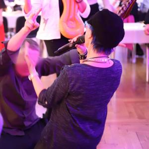 "1FACH2" Ricarda - AC/DC on the Highway to Hell