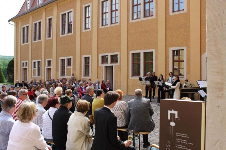 „Viel Lärm Um Nichts“ mit Bachs Jagdkantate 2015 auf Schloss Ettersburg „Viel Lärm Um Nichts“ mit Bachs Jagdkantate 2015 auf Schloss Ettersburg