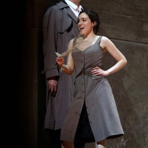 Als Zerlina in W. A. Mozarts “Don Giovanni” (Leporello - K. Bączyk, Opéra National de Paris). © O. Chambon.