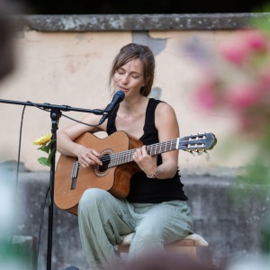 Isabel Jasse_Singer/Songwriter7