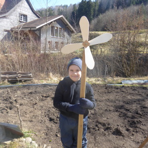 ... ein Windrad ist fertig!