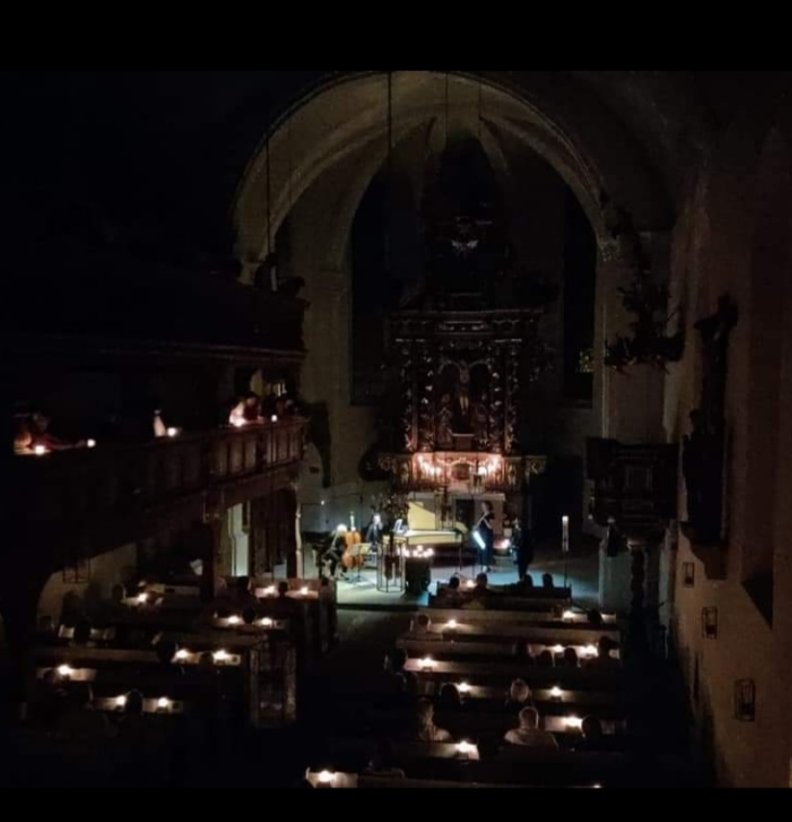 Konzert bei Kerzenschein Anja Weinberger Konzert bei Kerzenschein Anja Weinberger